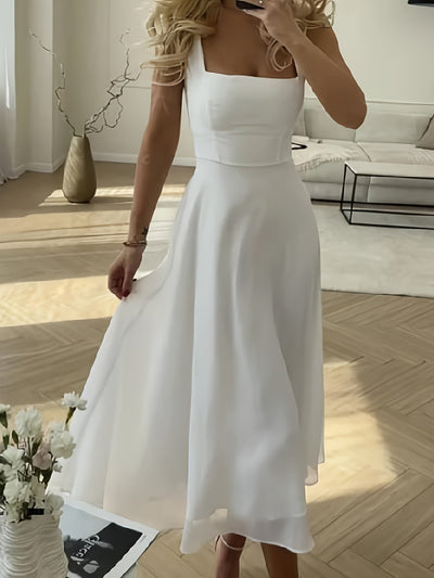 Elegantes weißes Maxikleid mit quadratischem Ausschnitt - perfekt für Partys und den Sommer