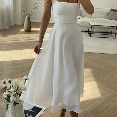 Elegantes weißes Maxikleid mit quadratischem Ausschnitt - perfekt für Partys und den Sommer