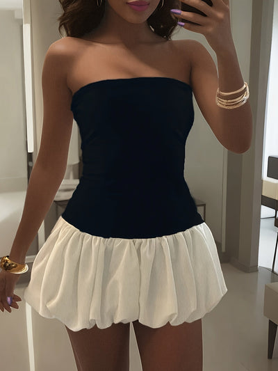 Elegantes Trägerloses Kleid mit Raffungen