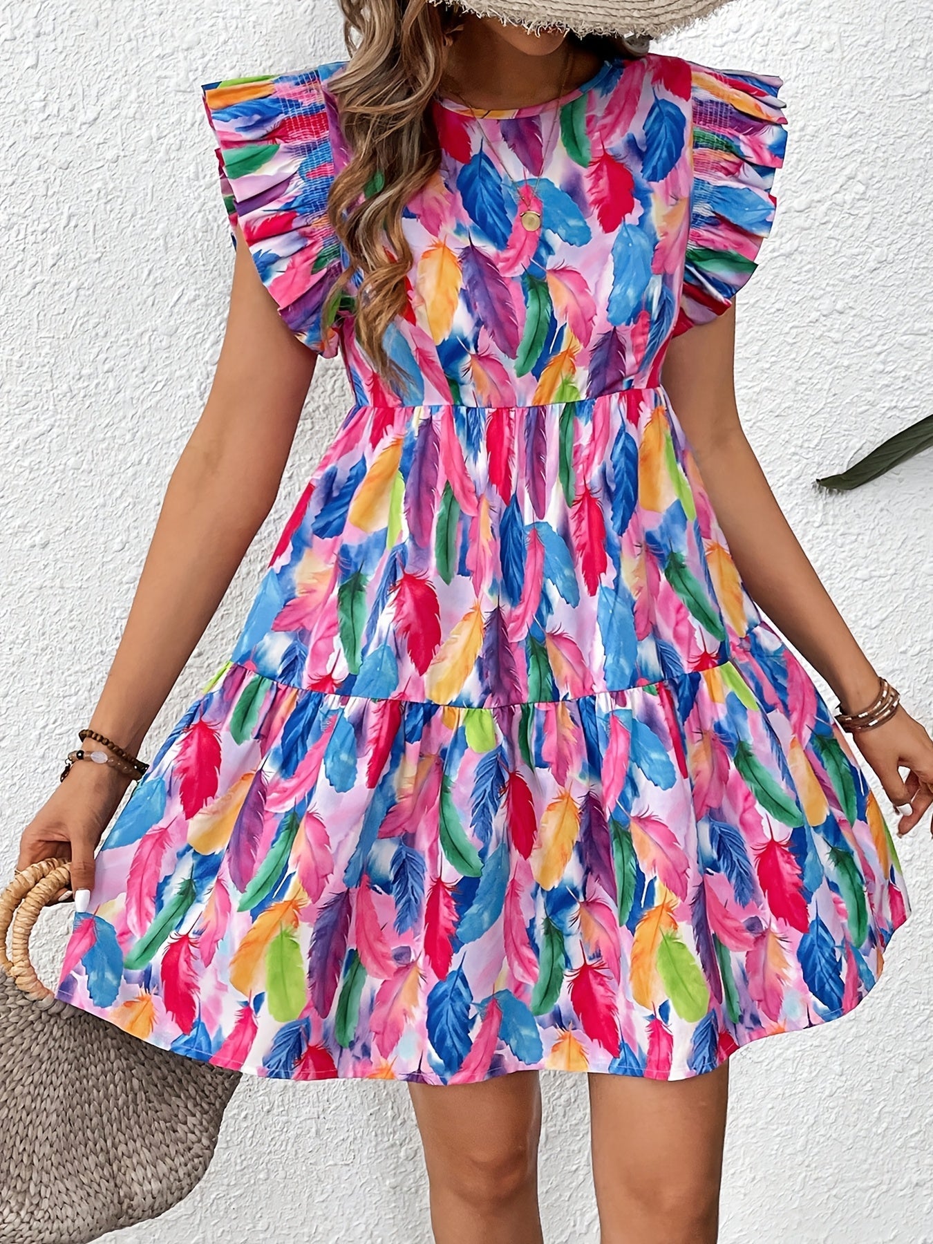 Rosa Kleid mit Volants und stufigem Rock – leichtes Design für den Sommer