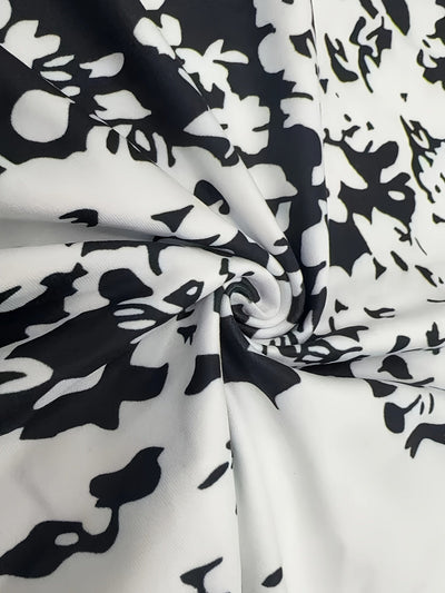 Schwarzes Kleid mit Print – Ärmellos, Figurbetont & Elegant für den Alltag