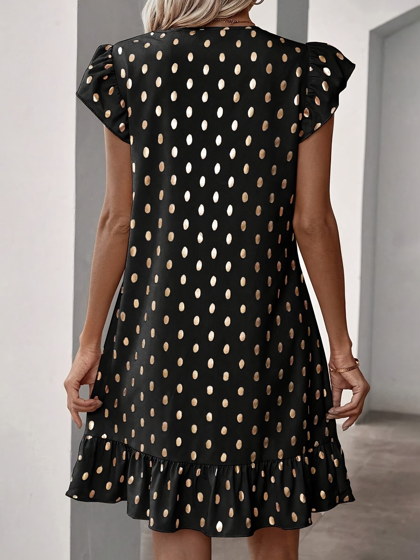 Schimmerndes Print- und Rüschenkleid Elegant für den Sommer
