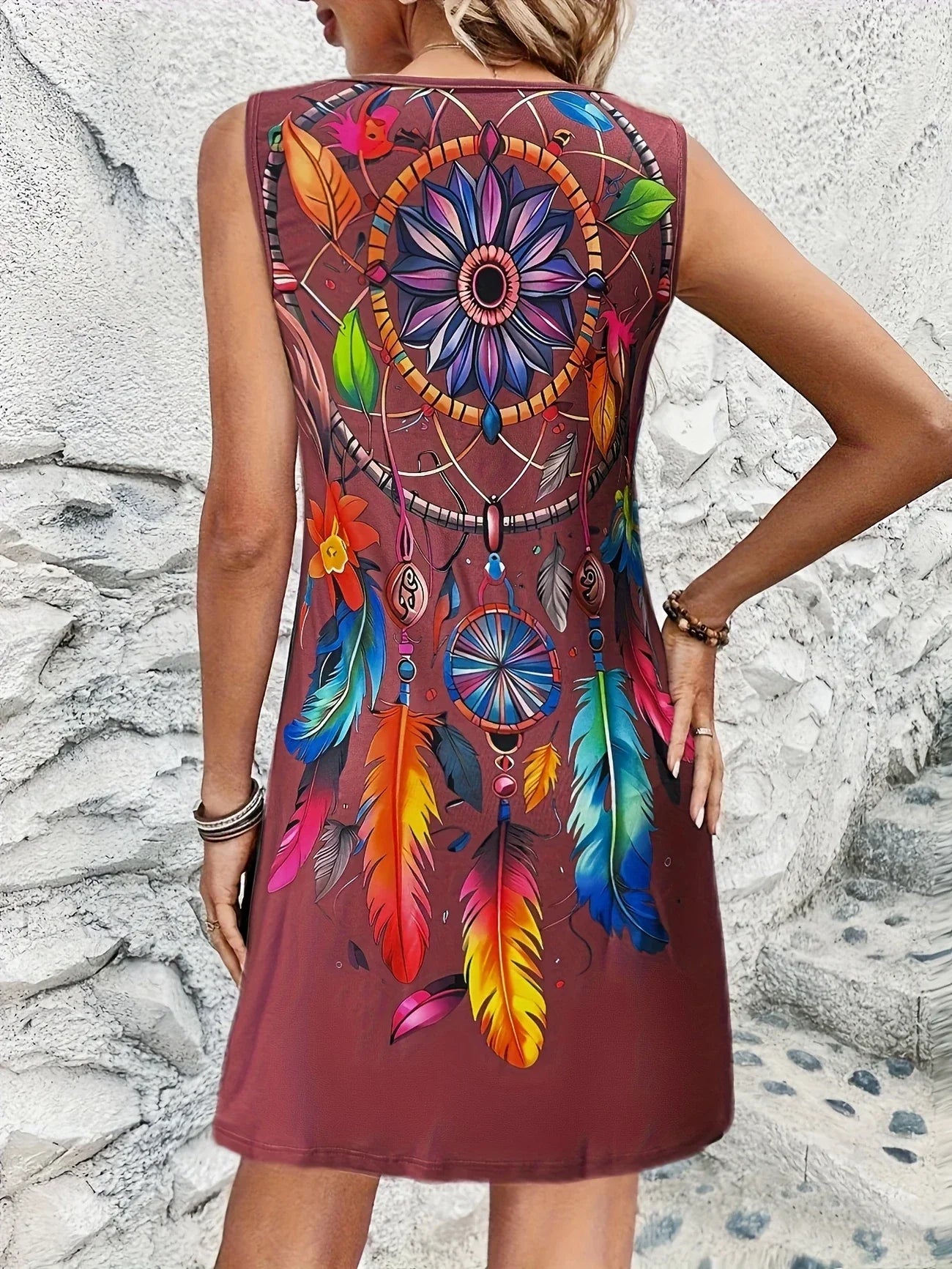 Boho-Midikleid – ärmellos, mit Spitzen-Details und metallischen Akzenten