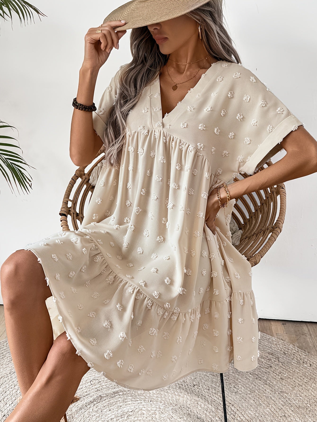 Eryu Damenkleid mit V-Ausschnitt und Knöpfen – Apricot, ideal für den Alltag