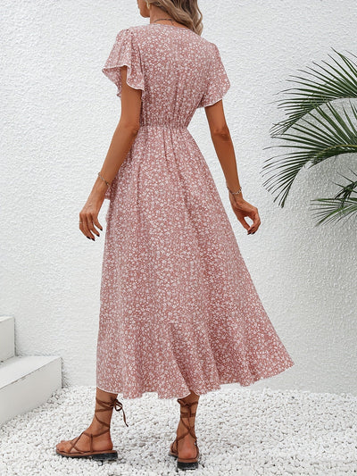 Kleid mit floralem Wickelausschnitt und Flatterärmel mit Rüschensaum