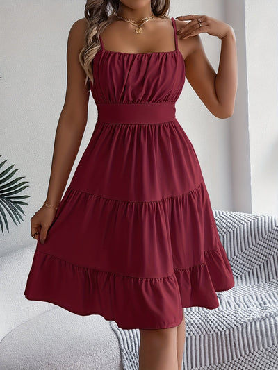 Lässiges, elegantes Trägerkleid mit Spitzenbesatz