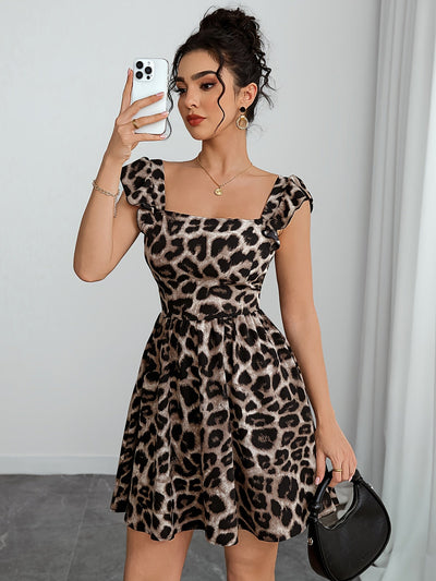 Elegantes Damenkleid mit Leopardenmuster – Rüschen-Träger und Rückenfrei