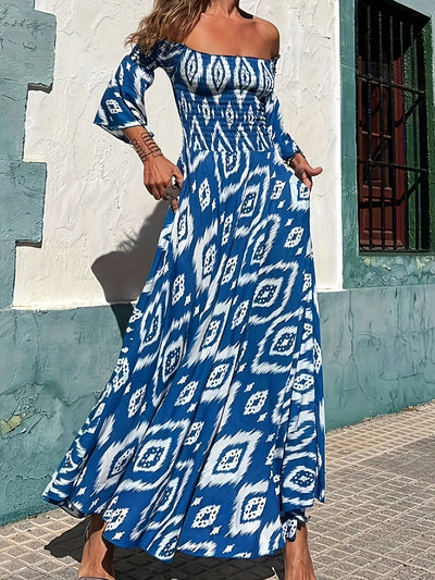 Maxikleid mit Rüschen - trägerlos mit blauen und roten Motiven
