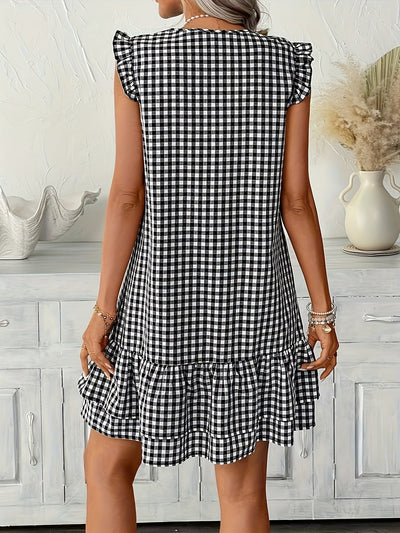 Schwarz-weißes Gingham A-Linien-Kleid mit V-Ausschnitt, kurzen Ärmeln, Reißverschluss und Rüschen