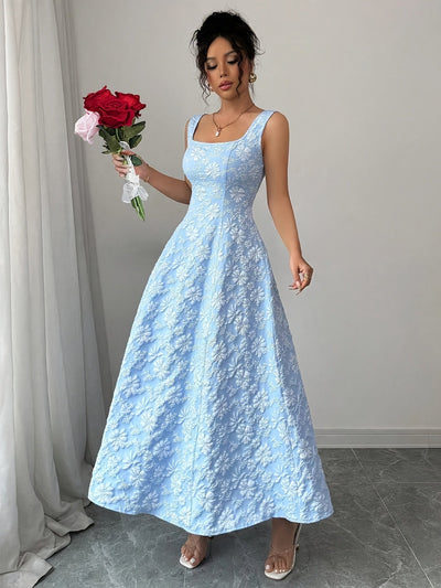 Elegantes geblümtes Maxikleid - Blau und Weiß mit Blumenmuster