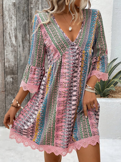 Elegantes V-Ausschnitt Kleid mit Spitze Leichtes Sommerkleid mit buntem Streifen