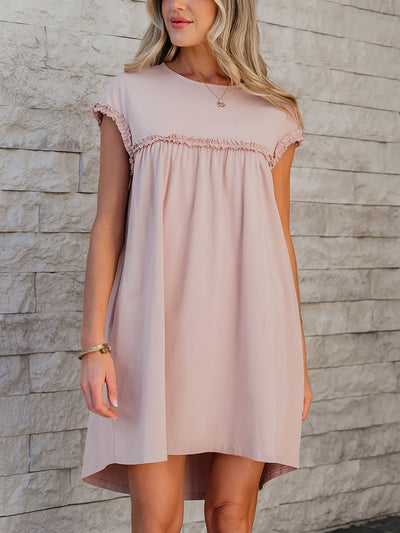 Damen Kleid mit Volants, lockerer Schnitt und sommerliches Minikleid in hellrosa Farbton