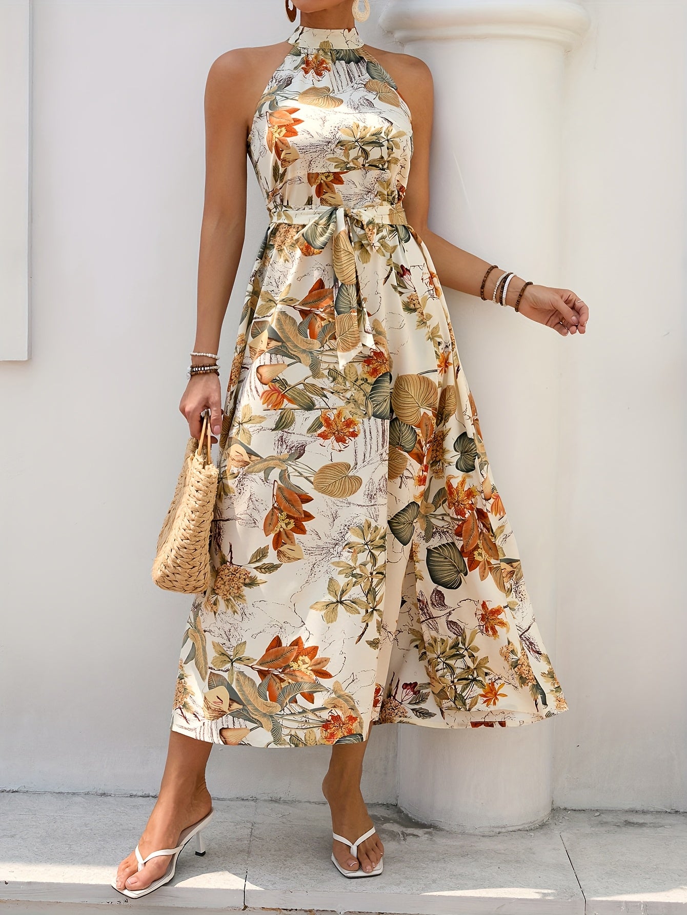 Trägerkleid mit Blumenmuster und Gürtel, Sommerkleid für den Urlaub