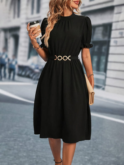 Schwarzes A-Linien Kleid mit Gürtel elegant und bequem