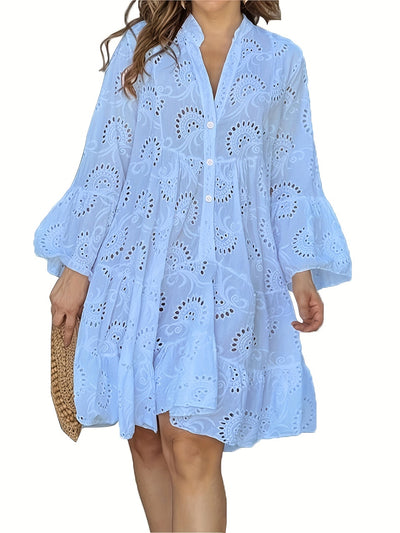 Elegantes Grünes Kleid mit V-Ausschnitt und Bestickten Glockenärmeln