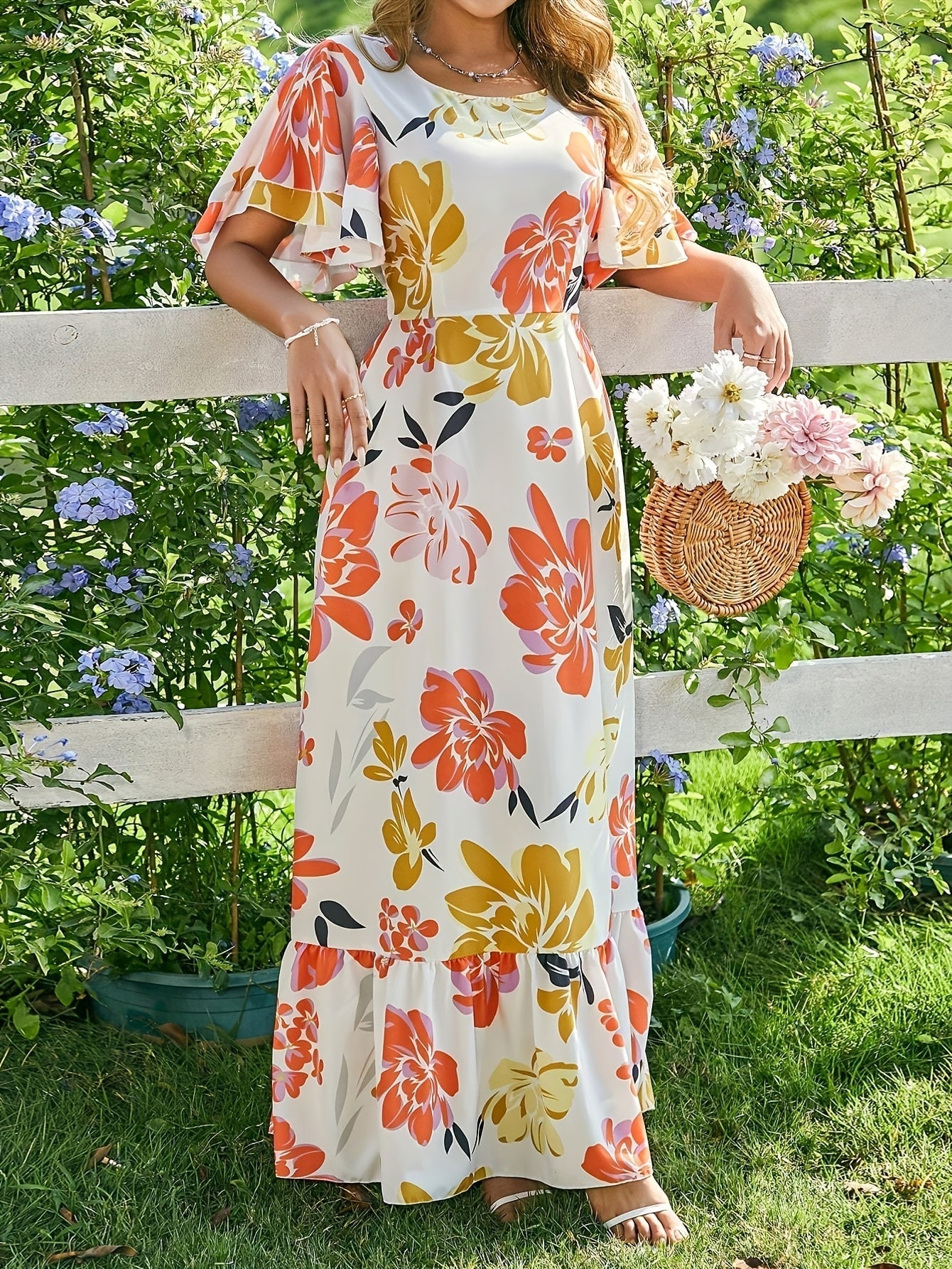 Langes Damen-Blumenkleid mit Rüschen - Multicolour