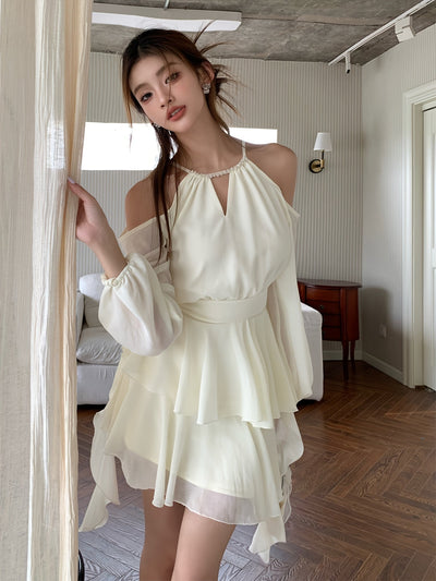 Stylisches ärmelloses Damenkleid mit Neckholder-Ausschnitt