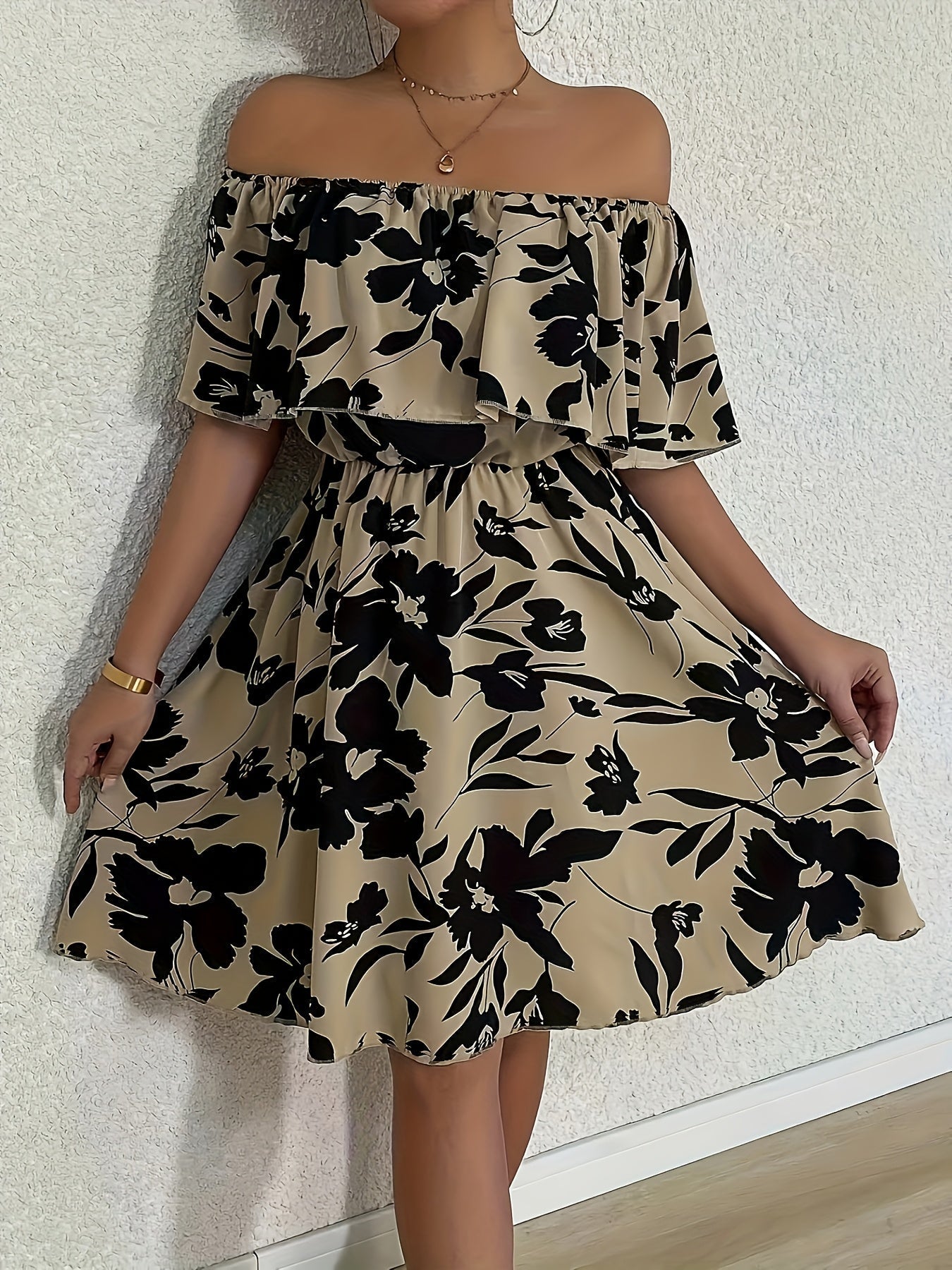 Spanisches Blumenkleid für Frauen mit Rüschen - mehrfarbig