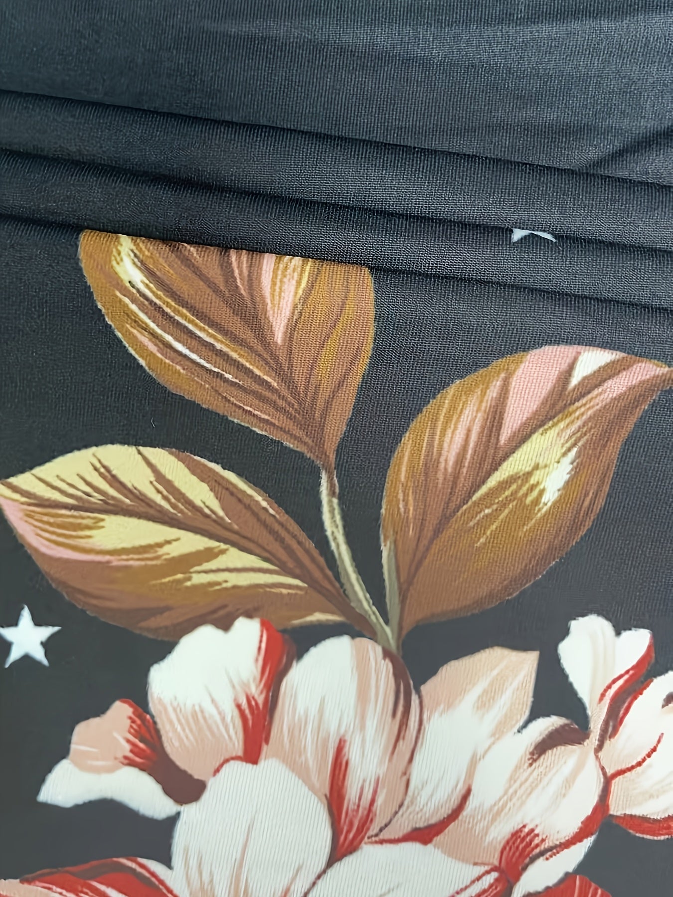 Ärmelloses Damenkleid mit Blumenmuster und Gürtel – Sternennacht-Motiv