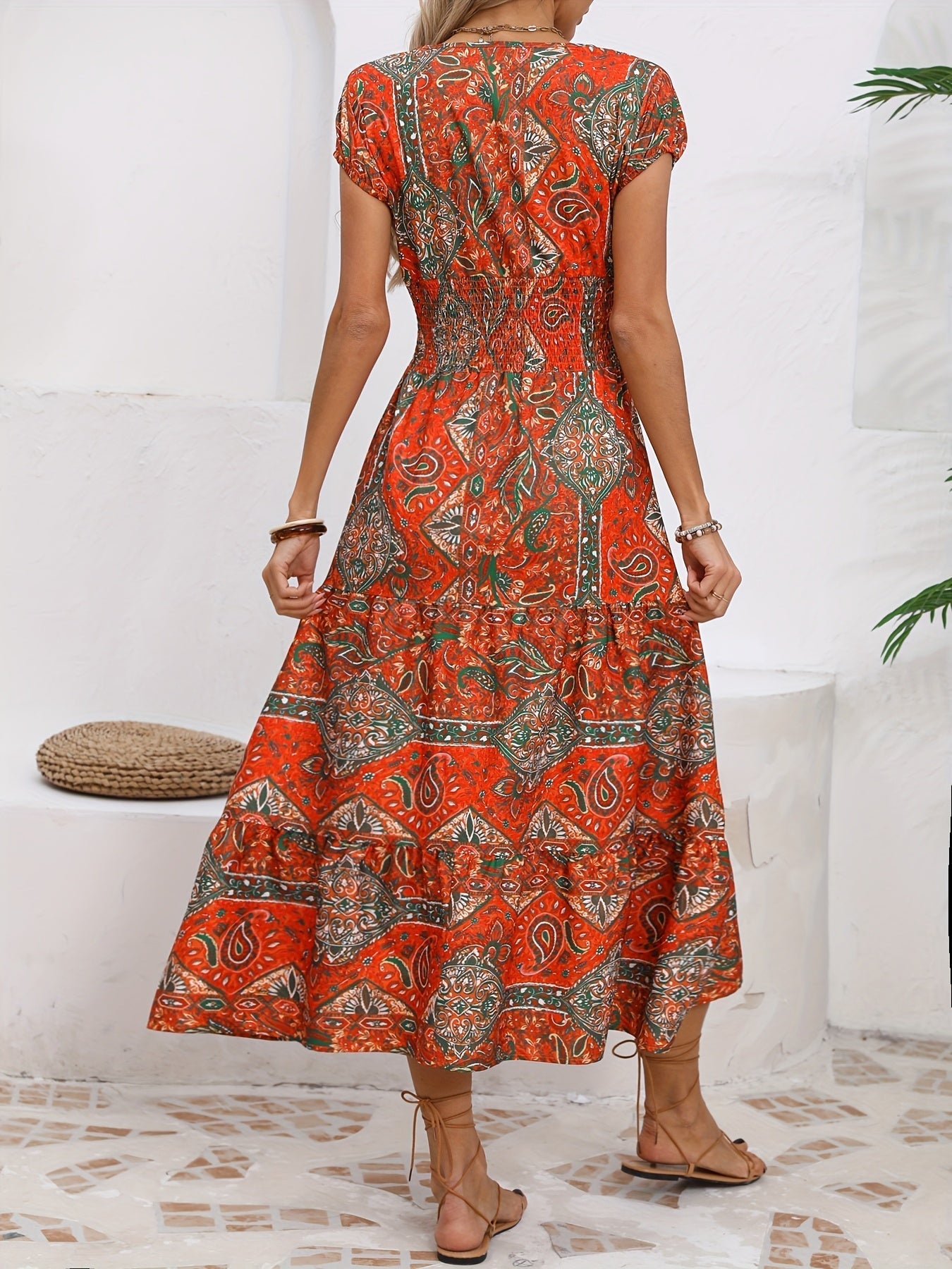 Maxikleid mit Paisley-Muster Roter V-Ausschnitt Ideal für den Urlaub