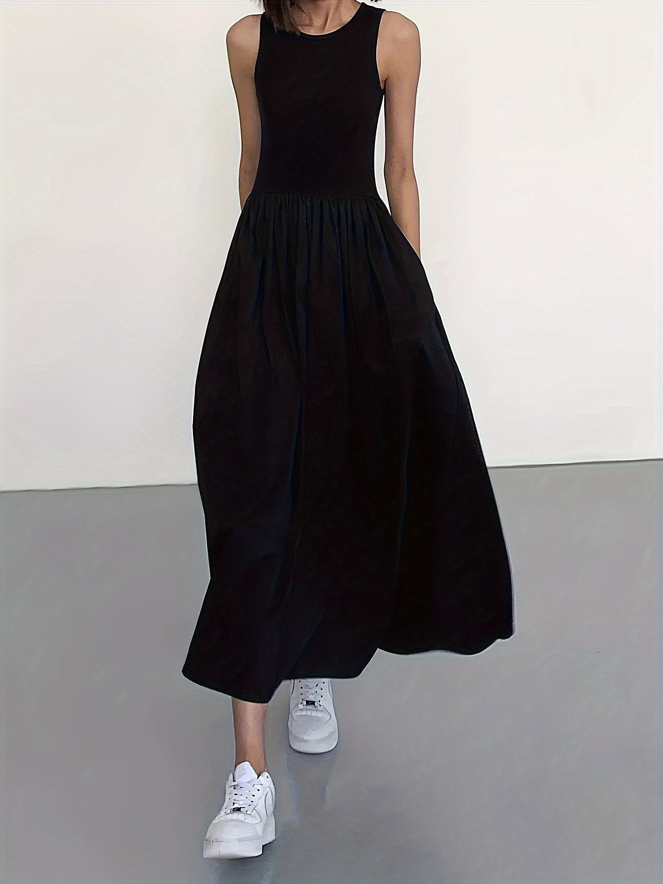 Casual Midi-Kleid für Damen mit Plissiertem A-Linien-Schnitt in Unifarben