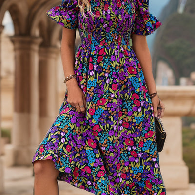 Schulterfreies Kleid mit Blumenmuster und Laternenärmeln Lila