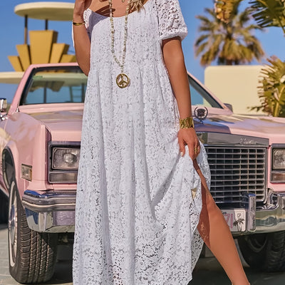 Elegantes Maxikleid in Übergröße aus Spitze mit offenen Schultern