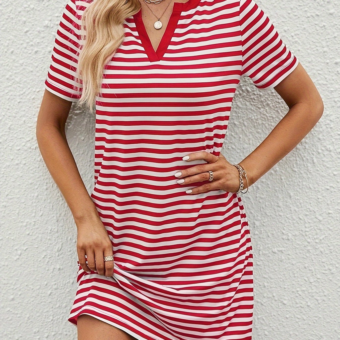 Lässiges gestreiftes Minikleid - Leichter Stil für Frühling und Sommer