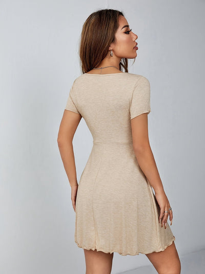 Elegantes Damen-Sommerkleid mit Bindegürtel und Raffung vorn