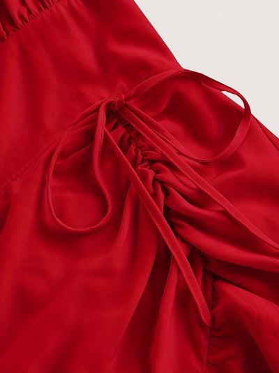 Elegantes asymmetrisches Polyesterkleid, perfekt für den Frühling