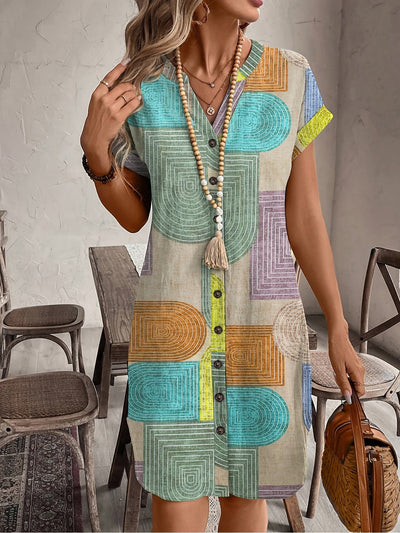 Sommerliches Midi-Kleid mit geometrischem Muster und Knopfleiste – Mehrfarbig