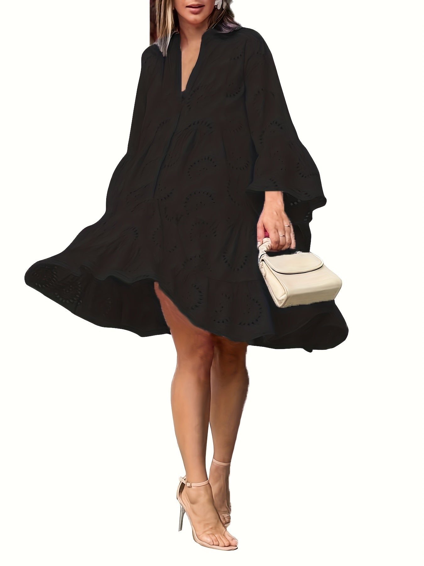 Elegantes Grünes Kleid mit V-Ausschnitt und Bestickten Glockenärmeln