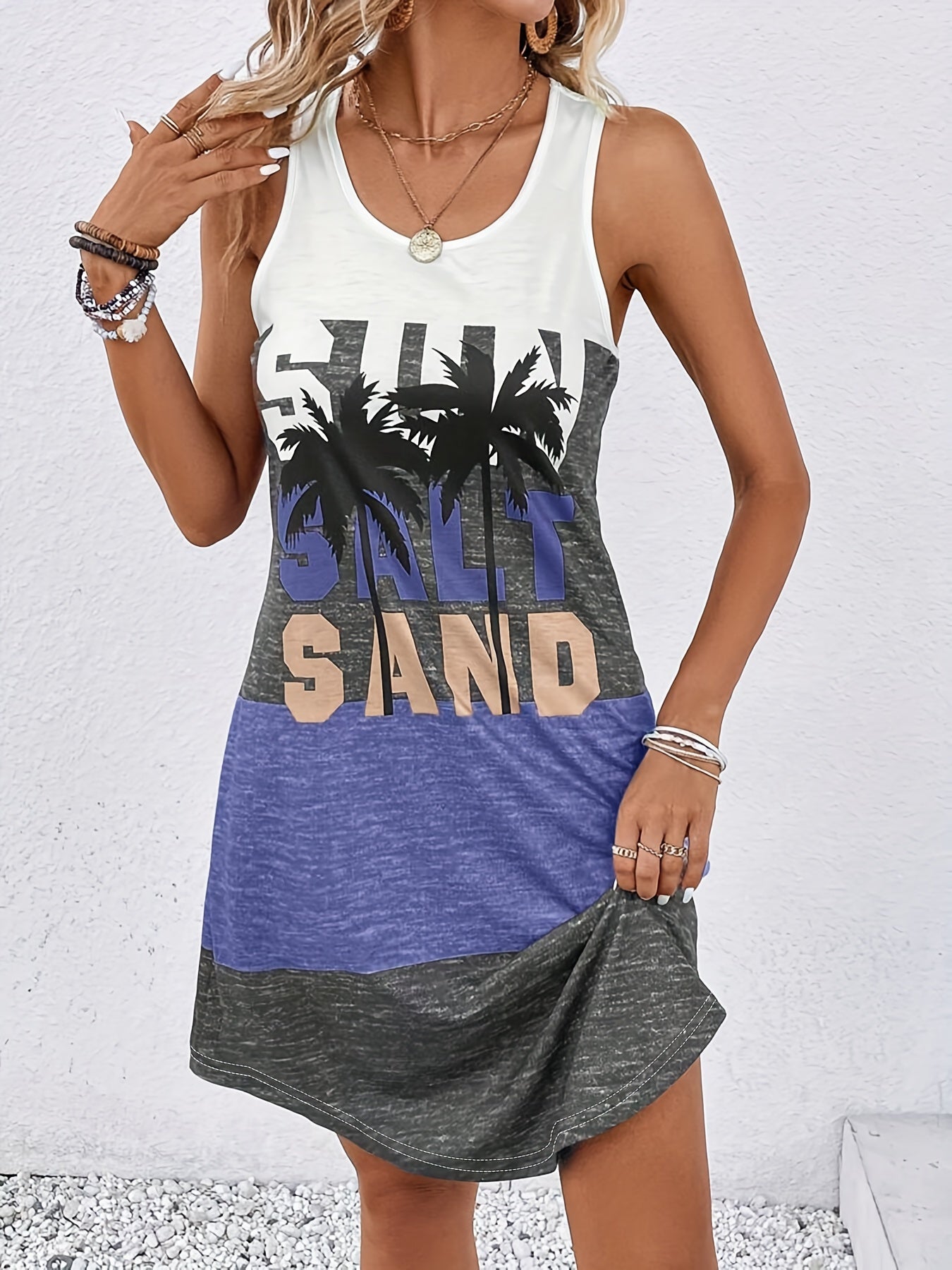 Ärmelloses Sommerkleid mit Palmenprint und Schriftzug