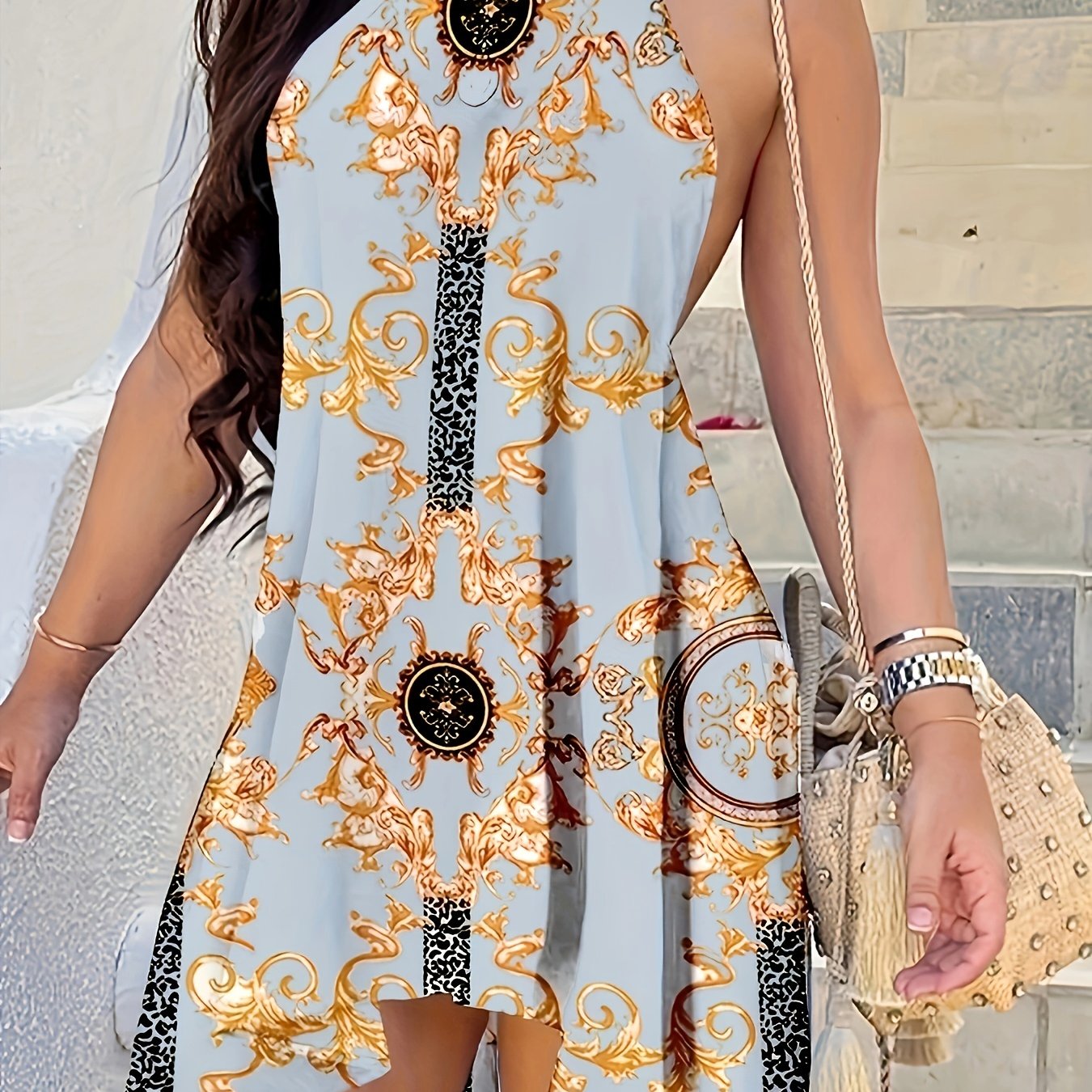 Kleid mit Nackenbindung und Rüschen – Barockes Blumenmuster