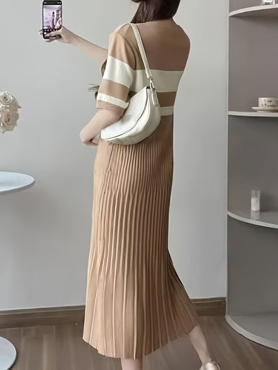 Lässiges gestreiftes Damen-Strickkleid mit Reißverschluss