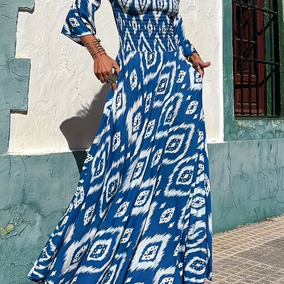 Maxikleid mit Rüschen - trägerlos mit blauen und roten Motiven