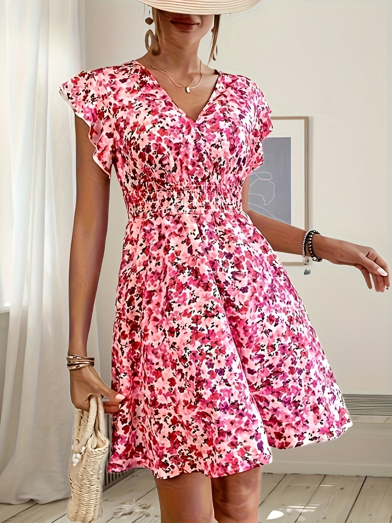 Elegantes A-Linien-Kleid – Blumenmuster, Kreuzhalsausschnitt, luftig