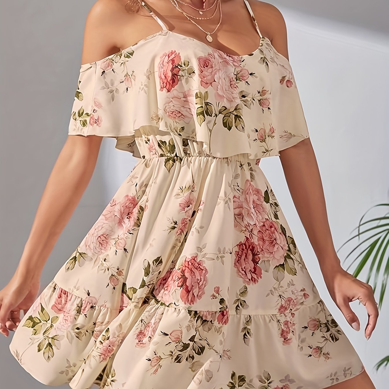Kleid mit Blumenmuster und Off-Shoulder Design