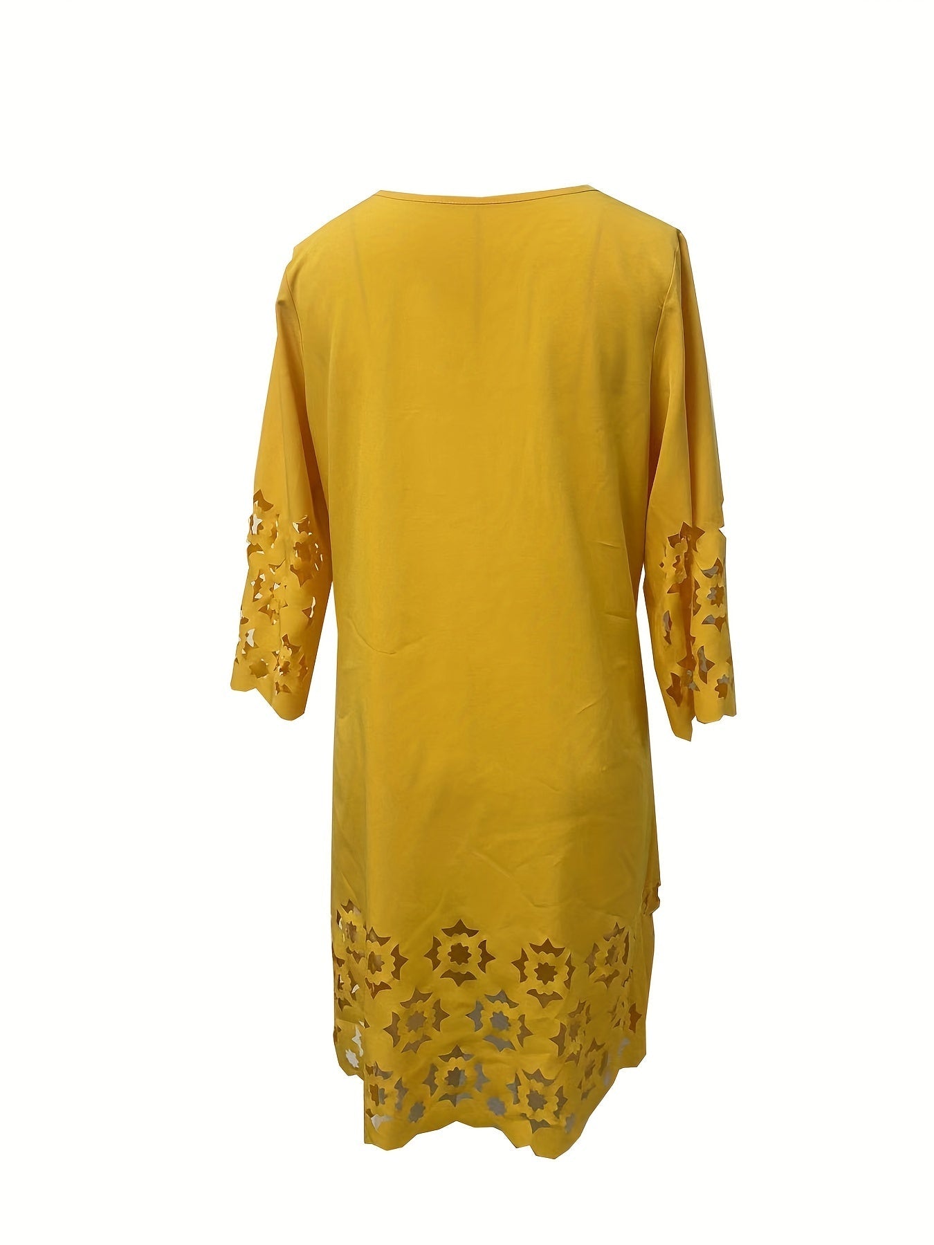 Gelbes Damenkleid – Schlichtes, Luftiges Sommerkleid mit Ajourmuster im A-Linien-Schnitt