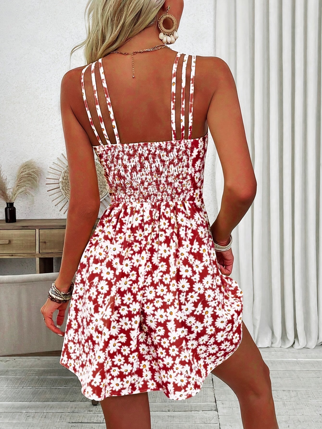 Minikleid mit Blumenmuster, Spaghetti-Träger, A-Linie