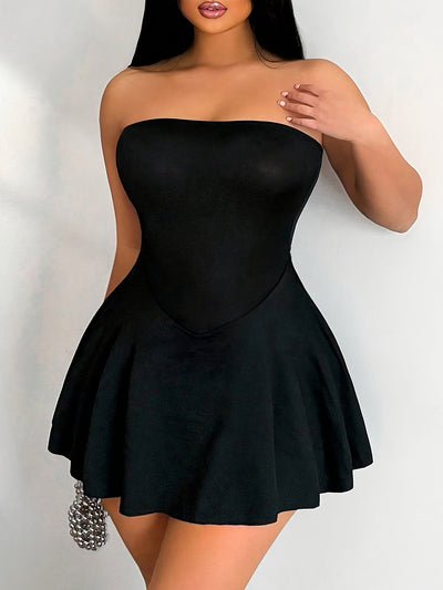 Einfarbiges Bandeau-Kleid mit freiem Rücken