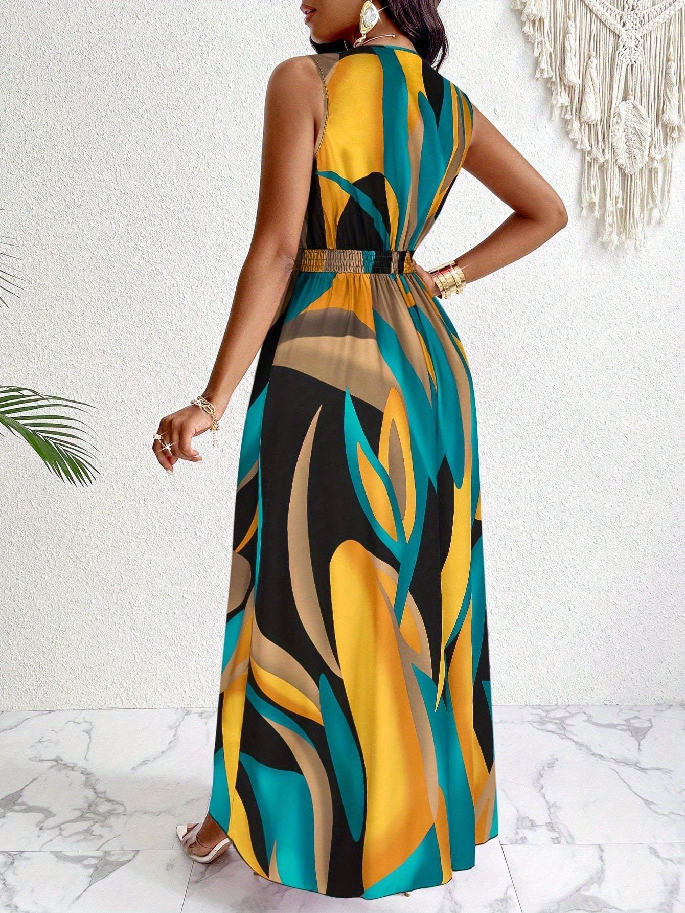 Elegantes Blaues Florales Maxikleid mit Ausschnitt für Frauen