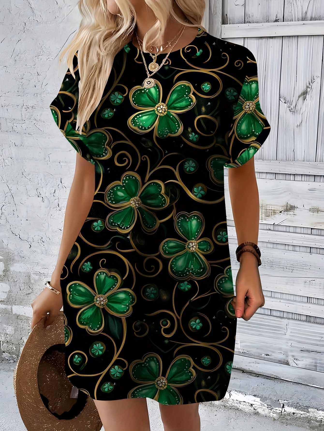 Schwarzes Damenkleid mit grünem Kleeblatt und goldenem Muster – Elastisch