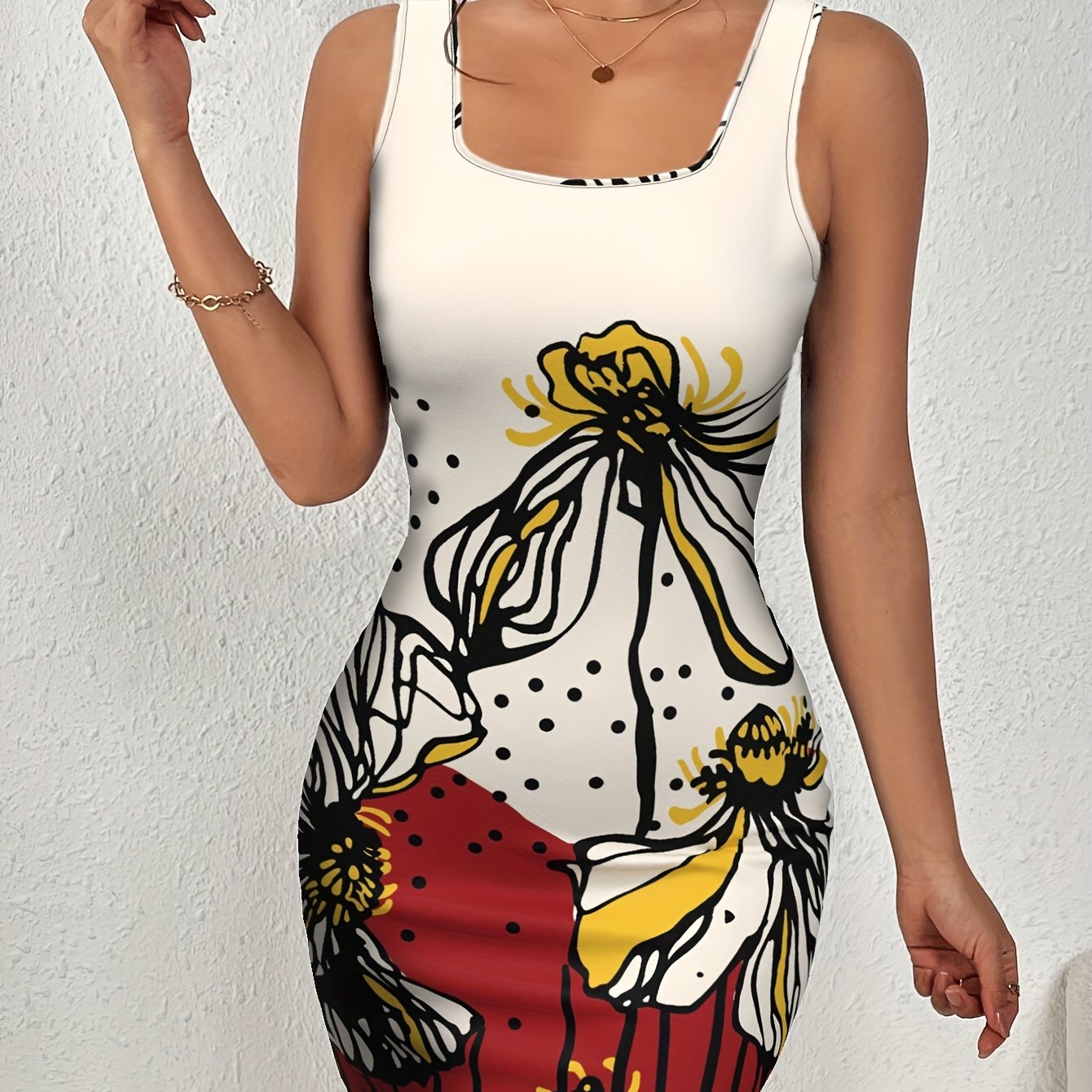 Enges Kleid mit farbigem Marmormuster