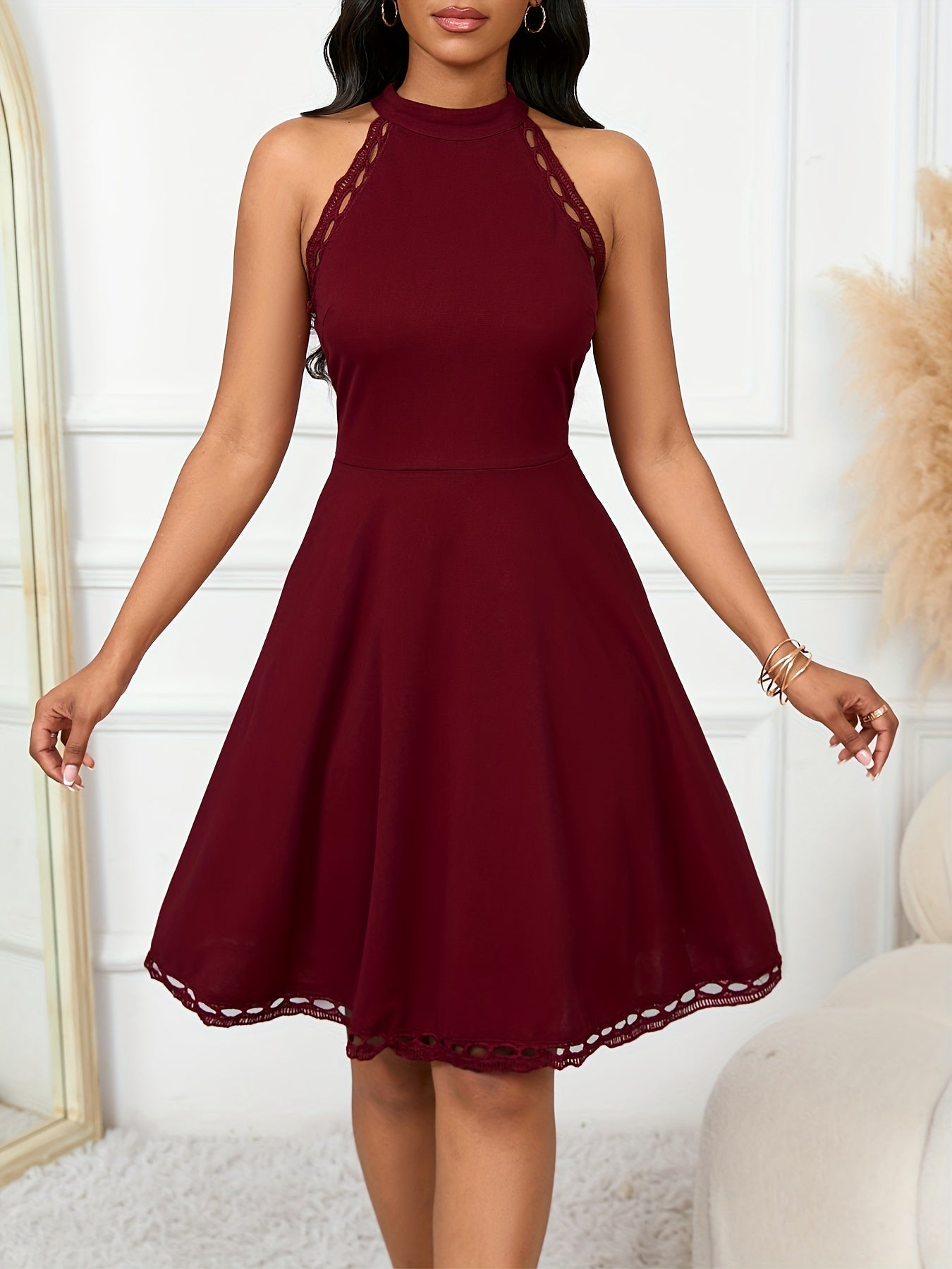 Elegantes Ärmelloses Kleid in A-Linie mit Falten – Sommerkleid in Bordeauxrot