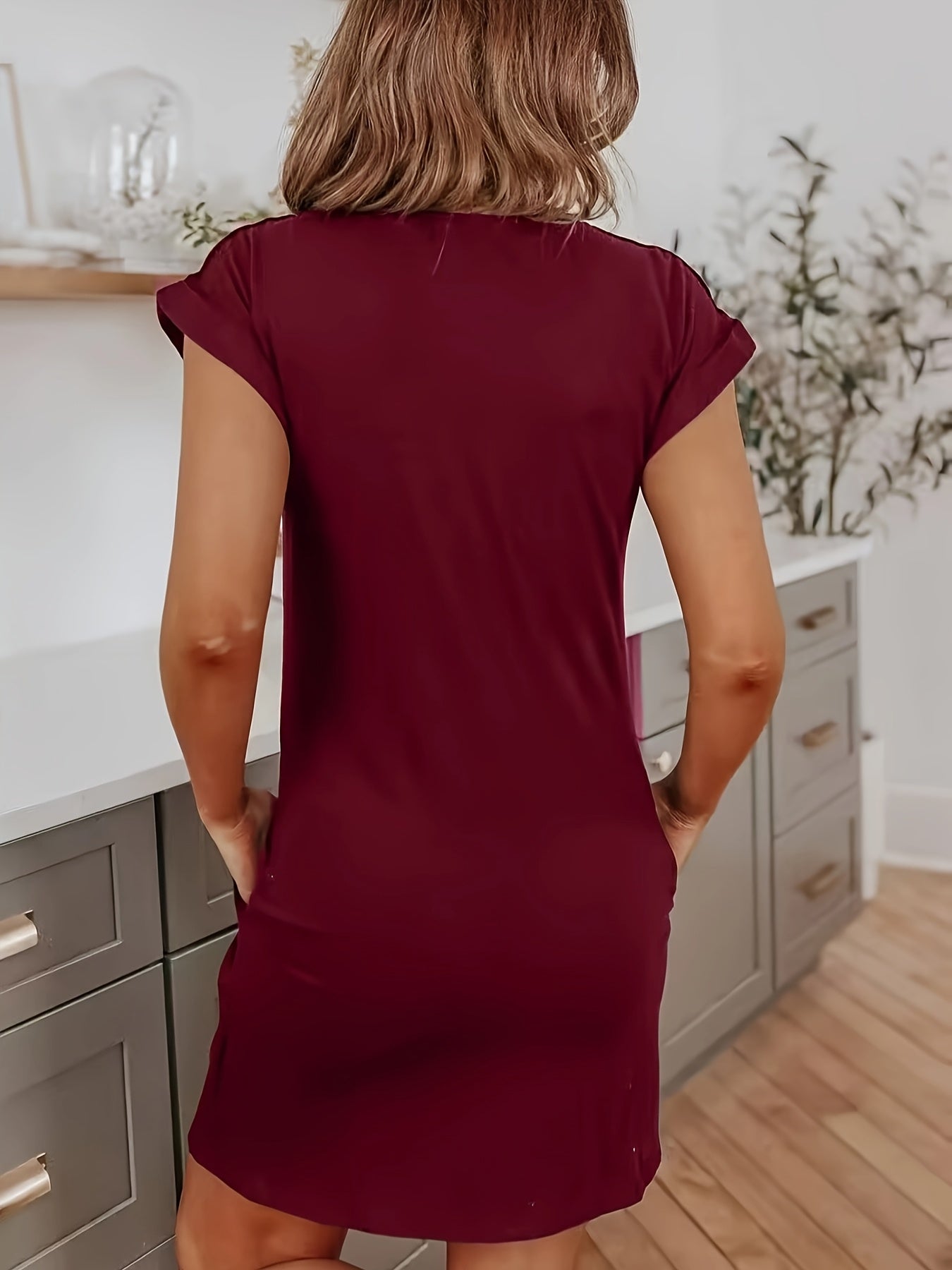 Damen Midikleid für den Alltag mit Fledermausärmeln und praktischen Taschen