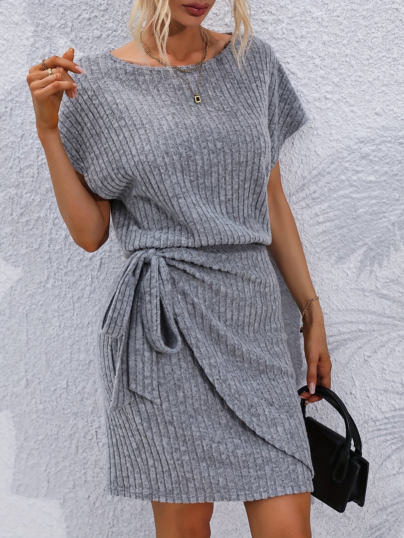Damen Midikleid mit Fledermausärmel und elegantem Stilknoten