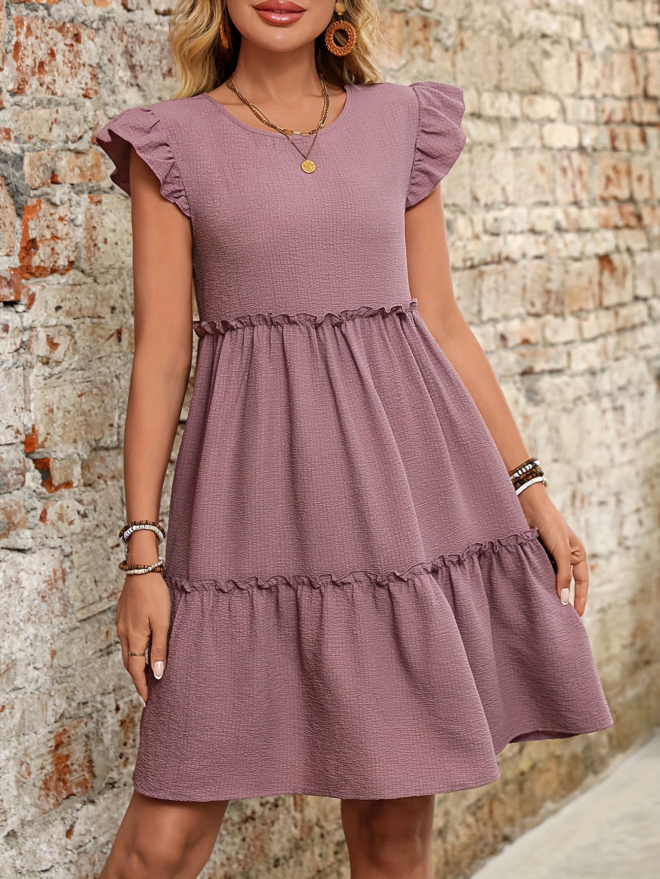 Lila Damen-Kleid mit Rüschen und A-Linie für alle Jahreszeiten