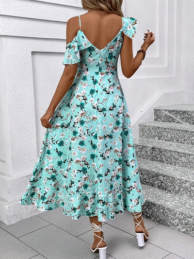 Luftiges und modisches Sommerkleid mit Blumenmuster und asymmetrischem Schnitt