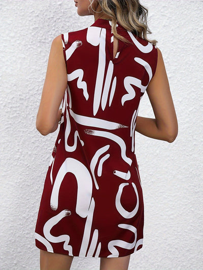 Ärmelloses Kleid mit buntem Muster und Rollkragen